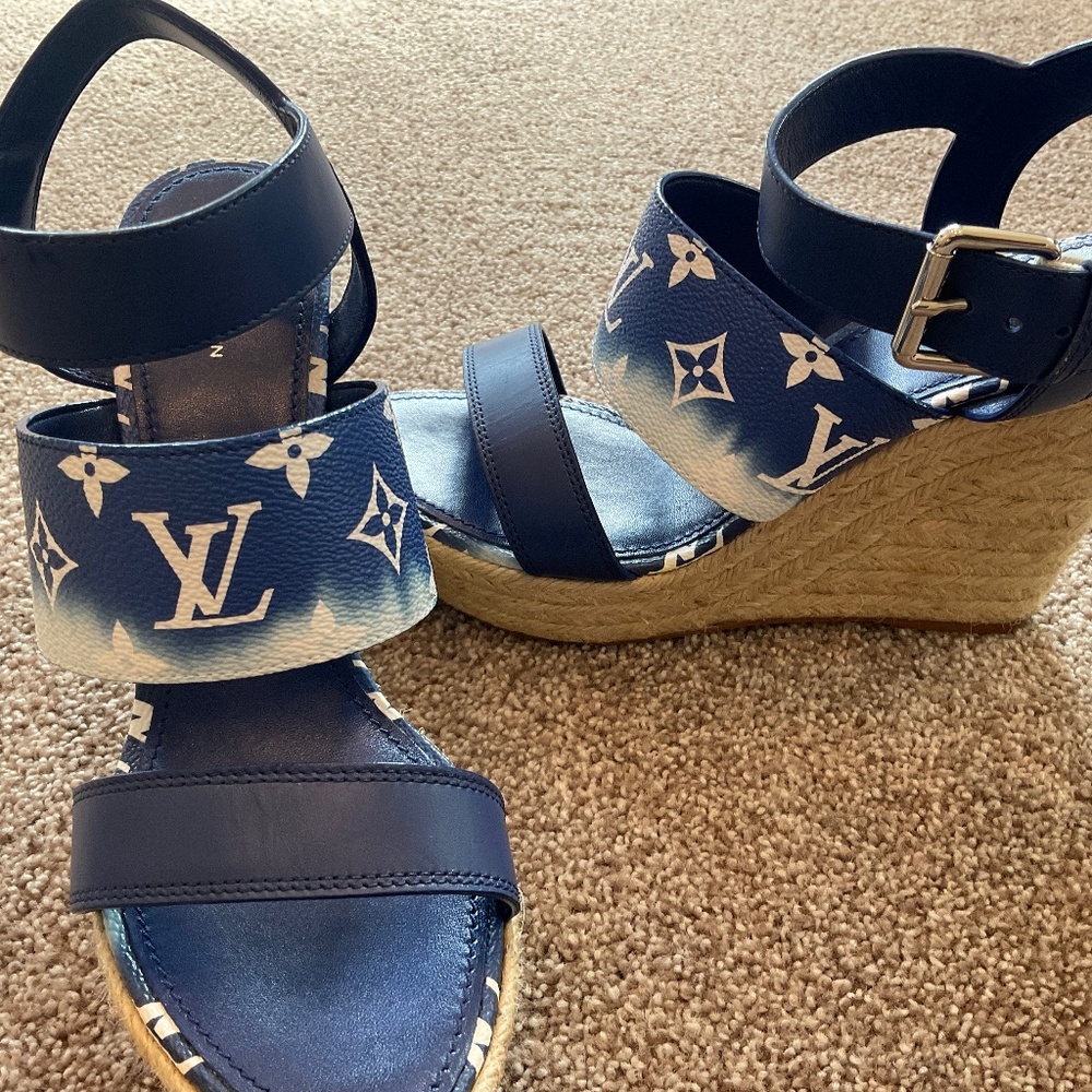 Louis Vuitton Escale Starboard Wedge sandal in blue monogram CL 0210 Size 40